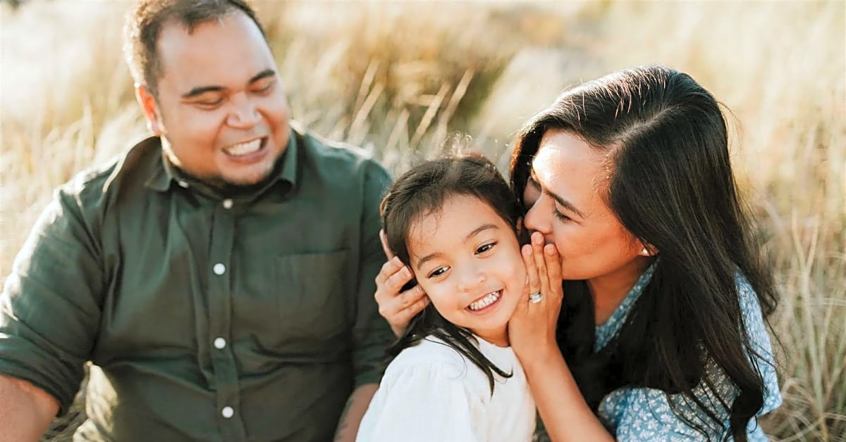 How can you make the photoshoot experience fun and enjoyable for families?